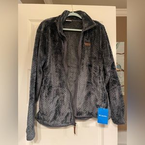 Columbia fireside jacket in Shark. Women’s standard size xxl, not plus size.